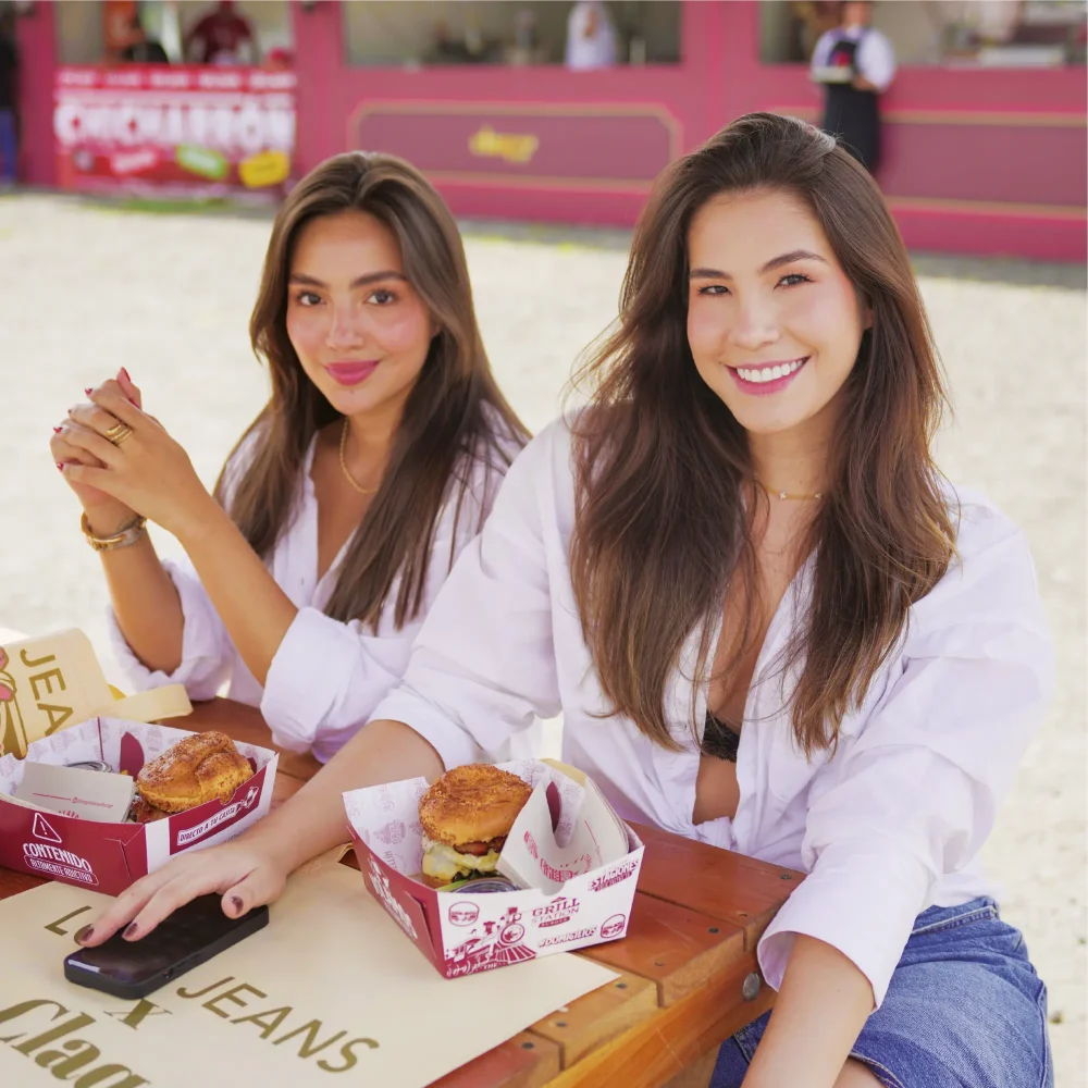 claq-pop-up-medellin-feria-de-marcas-locales-emprendimientos-15