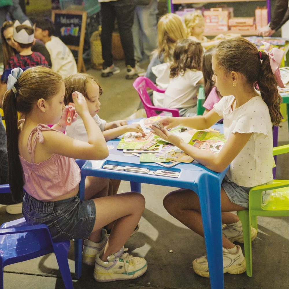 claq-pop-up-medellin-feria-de-marcas-locales-emprendimientos-16